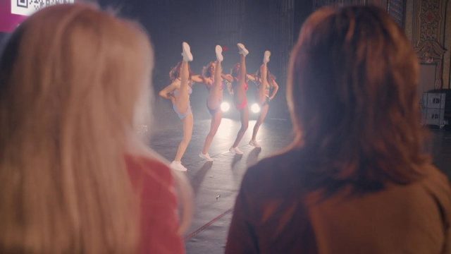 America's Sweethearts: Las cheerleaders de los Dallas Cowboys S03E01