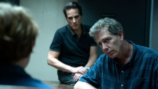 El visitante S01E09