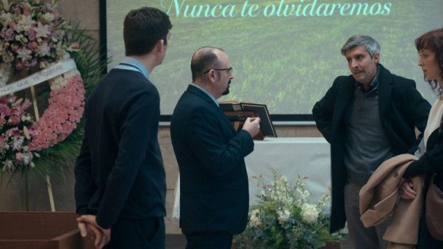 Muertos S.L. S04E01
