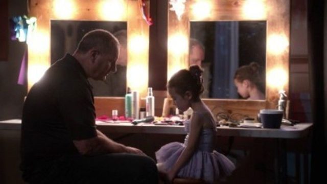 Una Familia Moderna S03E24