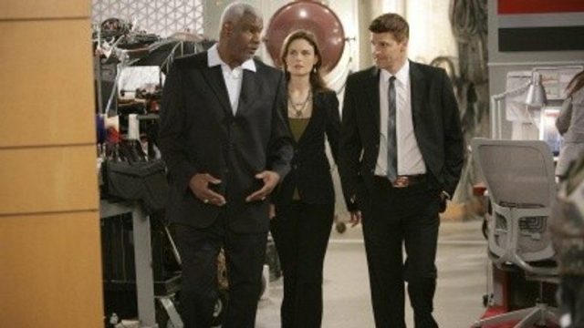 Bones S04E03