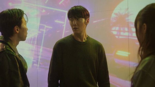 Ella de día, otra de noche S01E05