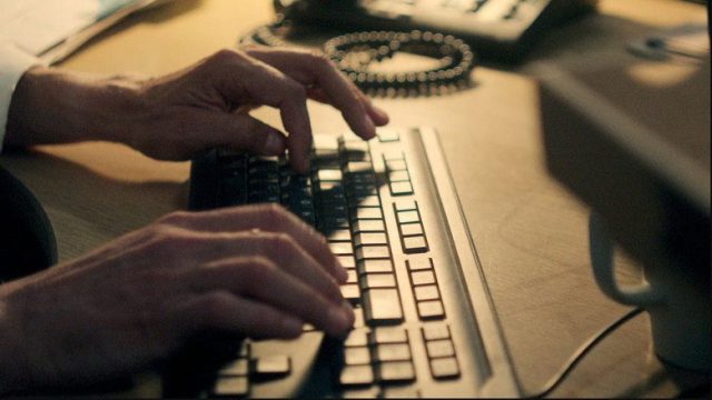 El hombre más odiado de internet S01E02