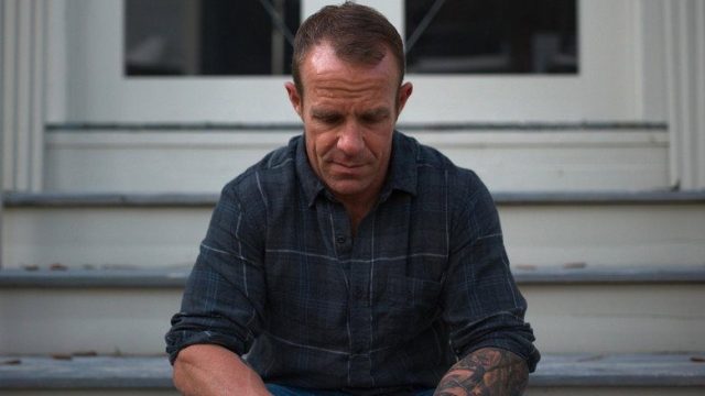 La línea S01E04