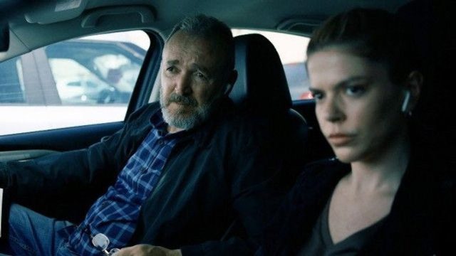 מנאייכ S03E01