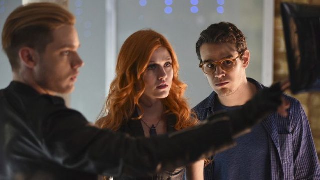 Shadowhunters S01E02
