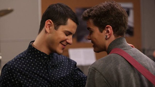 Fingiendo S03E08
