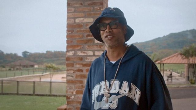 Ronaldinho S01E02