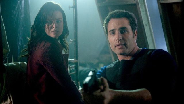 Continuum S01E01