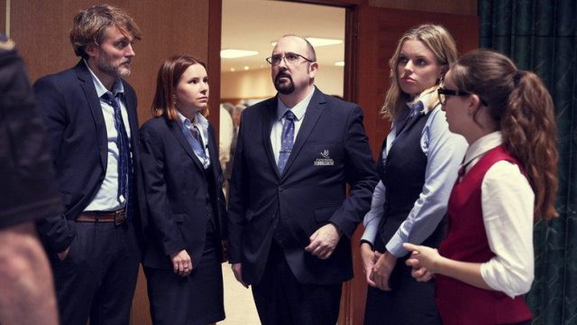 Muertos S.L. S01E02