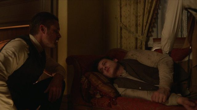 Wyatt Earp y la guerra de los cowboys S01E04