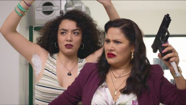 Guerra de vecinos S01E02