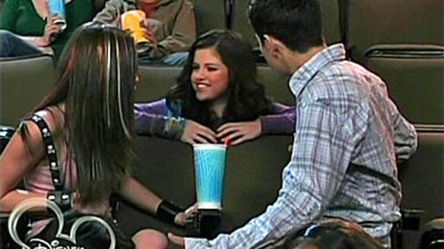 Los Hechiceros de Waverly Place S01E02