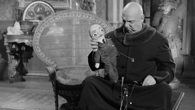 Los locos Addams S01E30