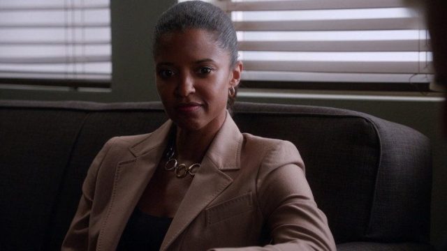 La esposa ejemplar S04E12