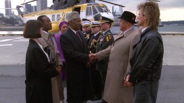 MacGyver S04E16