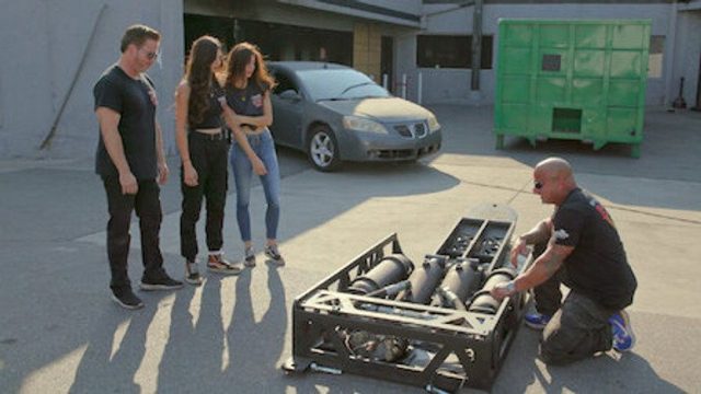 Drive Hard: The Maloof Way S01E07