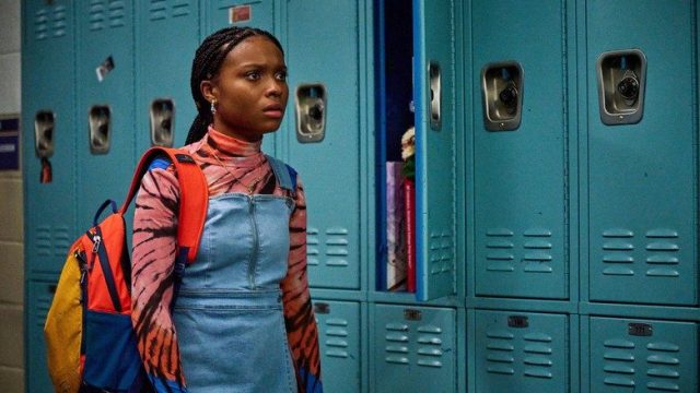 Naomi S01E09