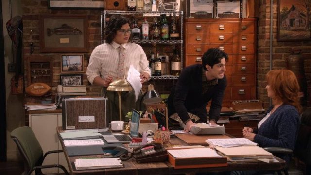 Happy's Place S01E14