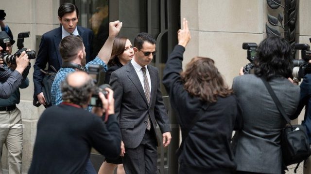 Succession S03E01