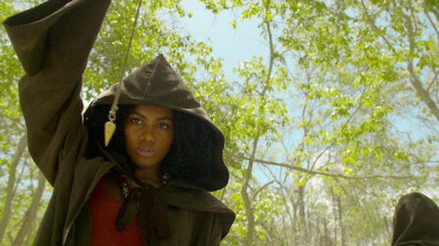 Siempre bruja S02E01
