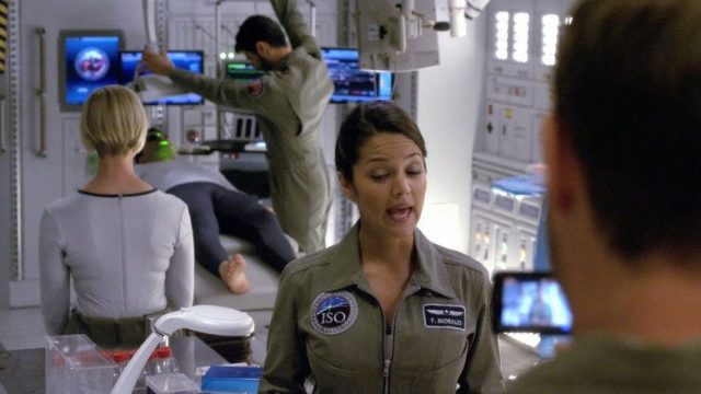 Defying Gravity S01E12