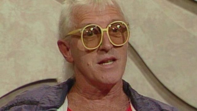 Jimmy Savile: A British Horror Story S01E02