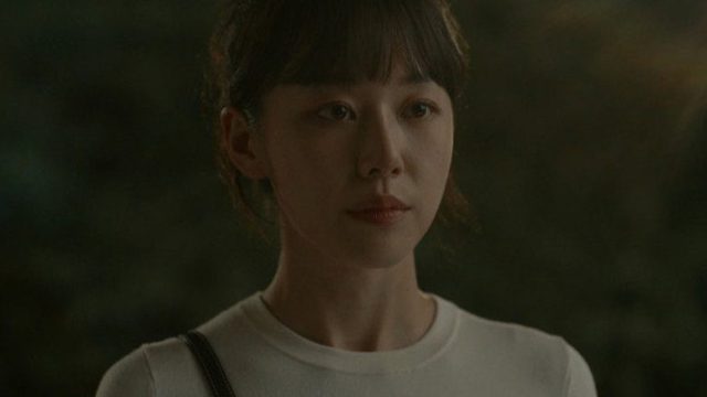 Como flores en la arena S01E02