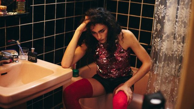 Cris Miró (Ella) S01E07