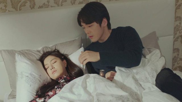 Aterrizaje de emergencia en tu corazón S01E12