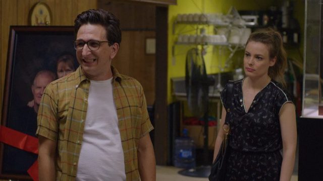 Love S03E11