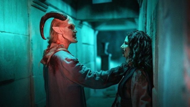 Van Helsing S04E01