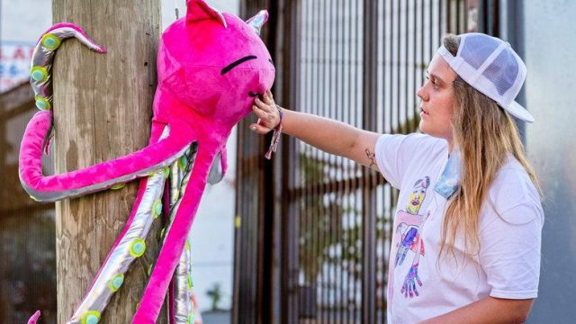 Betty S02E01