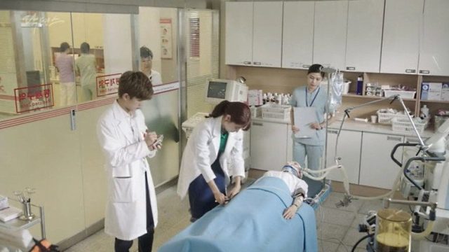 Doctores S01E11