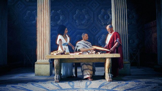 La reina Cleopatra S01E02