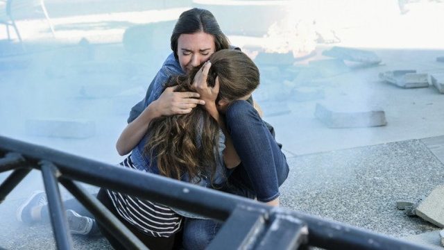 Supergirl S03E01
