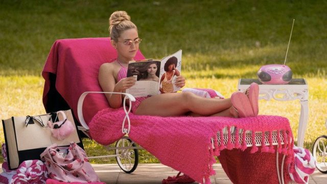 Elle: Legalmente rubia S01E01