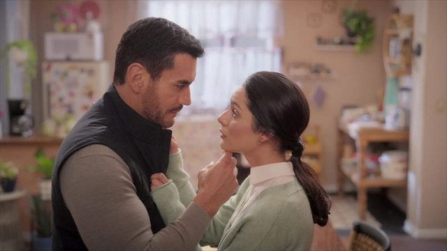 Tan cerca de ti, nace el amor S01E71