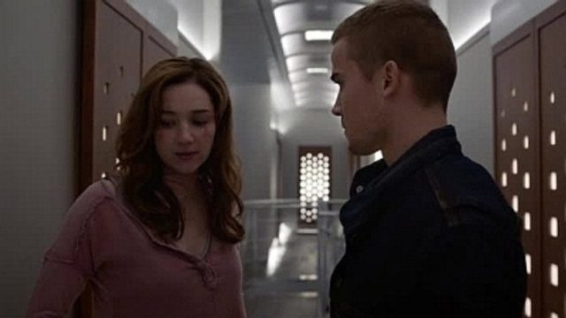 Zoo S02E06