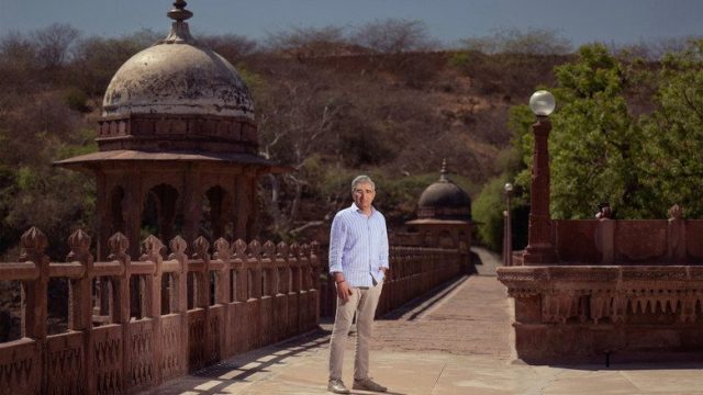 De (mal) viaje con Eugene Levy S03E07