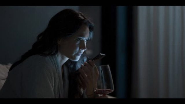 La huésped S01E08