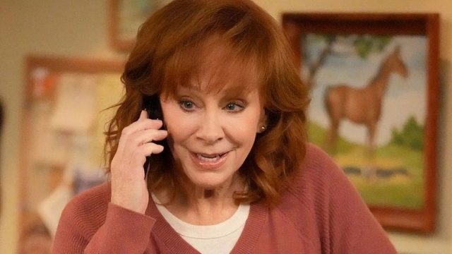 Happy's Place S01E01