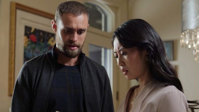 Departure: Vuelo 716 S01E03