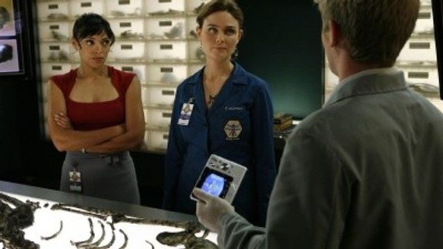 Bones S04E11