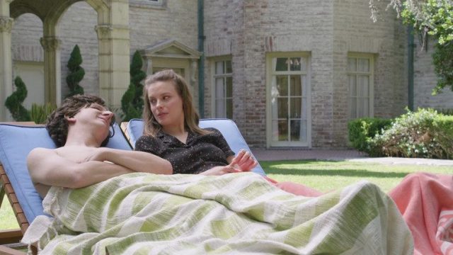 Love S02E09