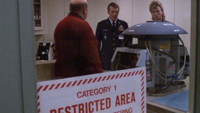 MacGyver S04E10