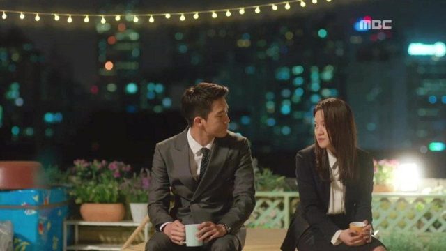 Una Radiante Oficina S01E13