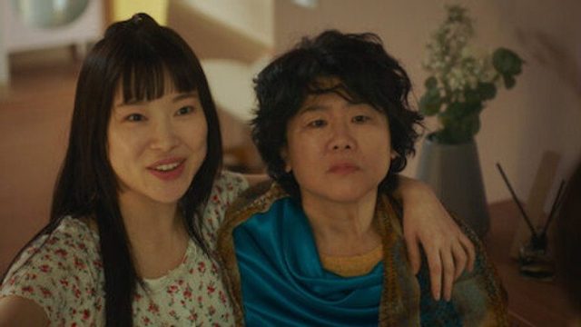 Ella de día, otra de noche S01E06