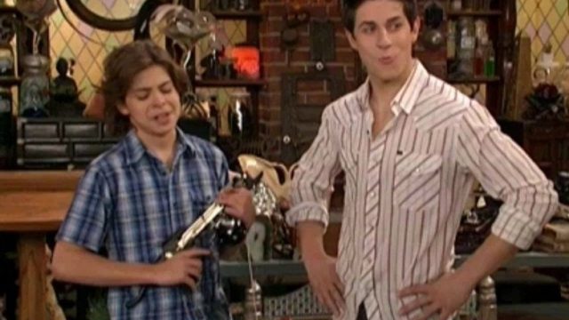 Los Hechiceros de Waverly Place S02E22
