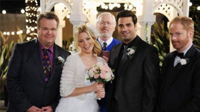 Una Familia Moderna S04E17